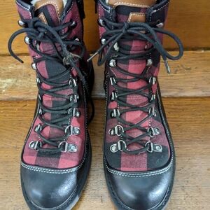 London Fog Black/Maroon Plaid Ankle Boots sz 8 Zip & Tie So Cute Very Good Cond!